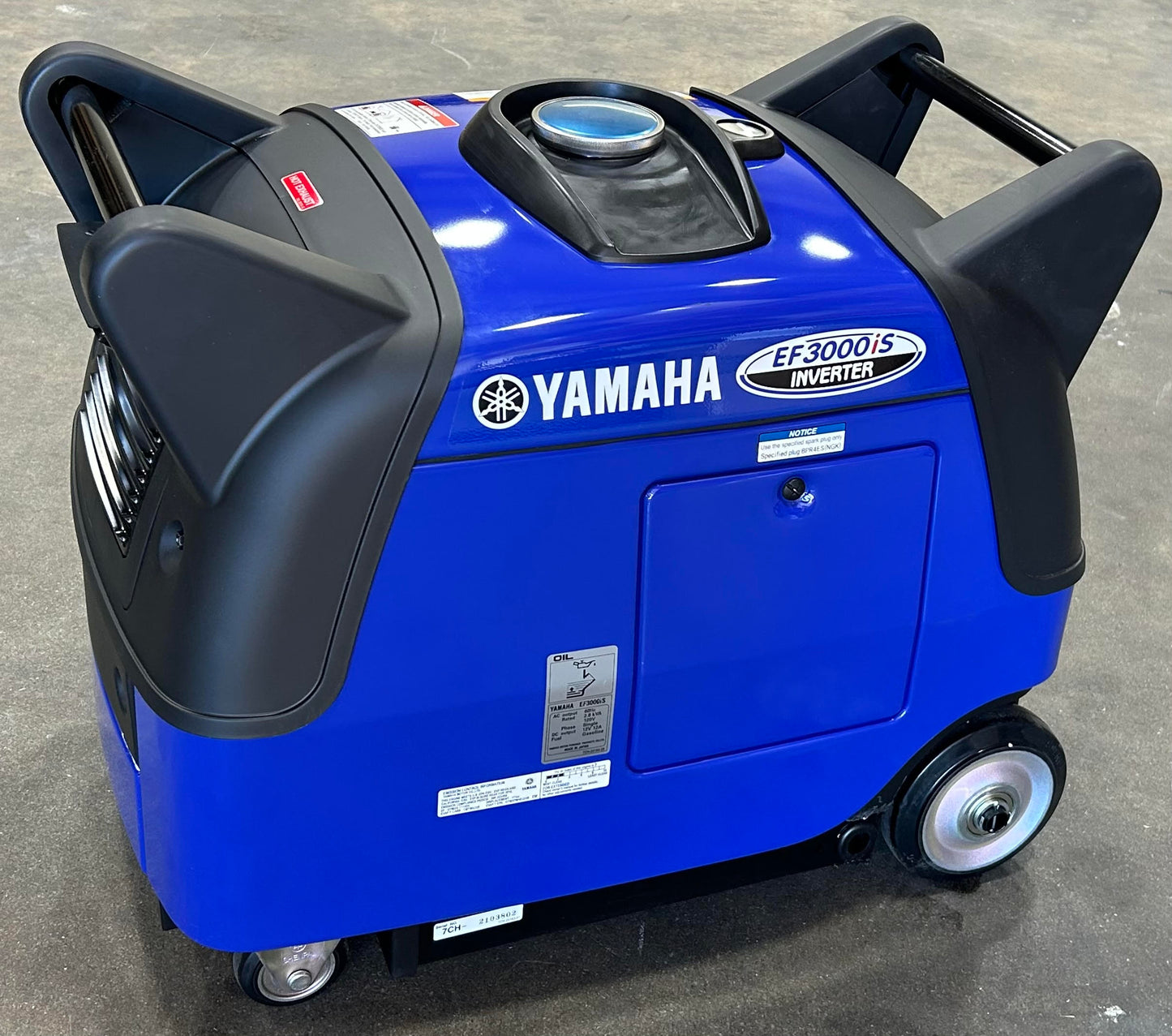 New EF3000iS 3,000 Watt Inverter Gasoline Generator by Yamaha