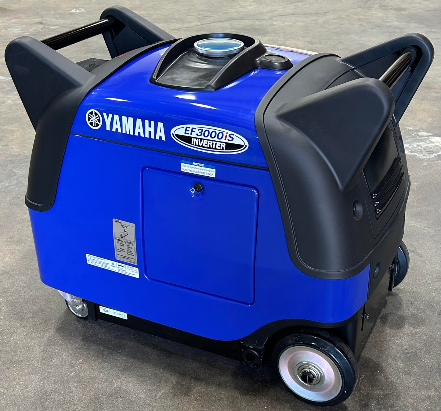 New EF3000iS 3,000 Watt Inverter Gasoline Generator by Yamaha