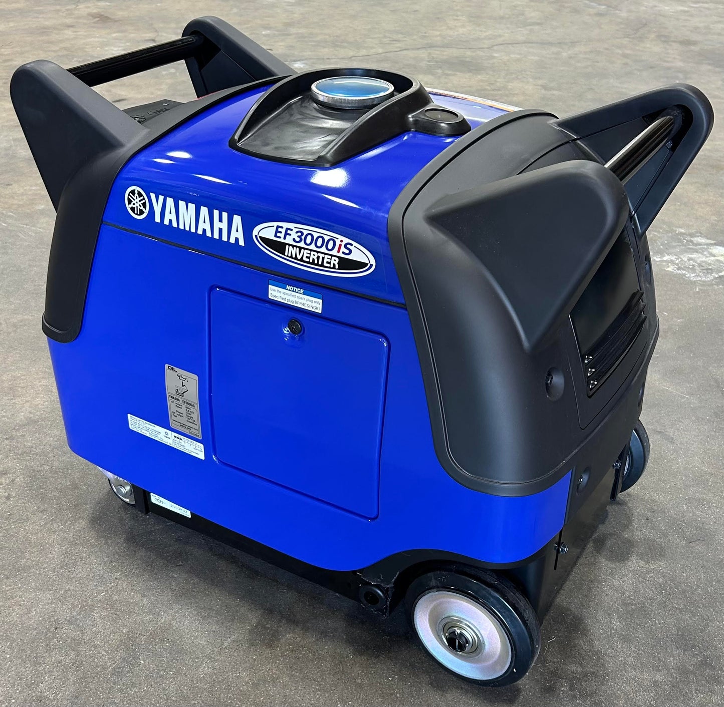 New EF3000iS 3,000 Watt Inverter Gasoline Generator by Yamaha
