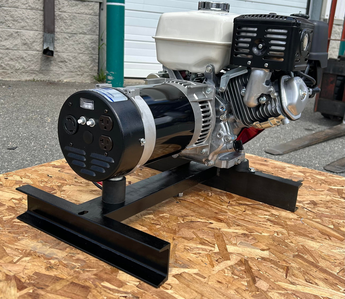 Honda Powered 5 kW Generator w/ Electric Start by Central Maine Diesel - Model # 04584