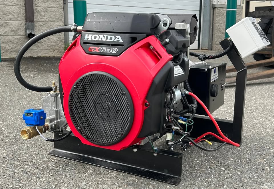 Open Box Special Honda Powered 13,750 Watt Propane/Natural Gas Generator w/ 2-Wire Auto Start