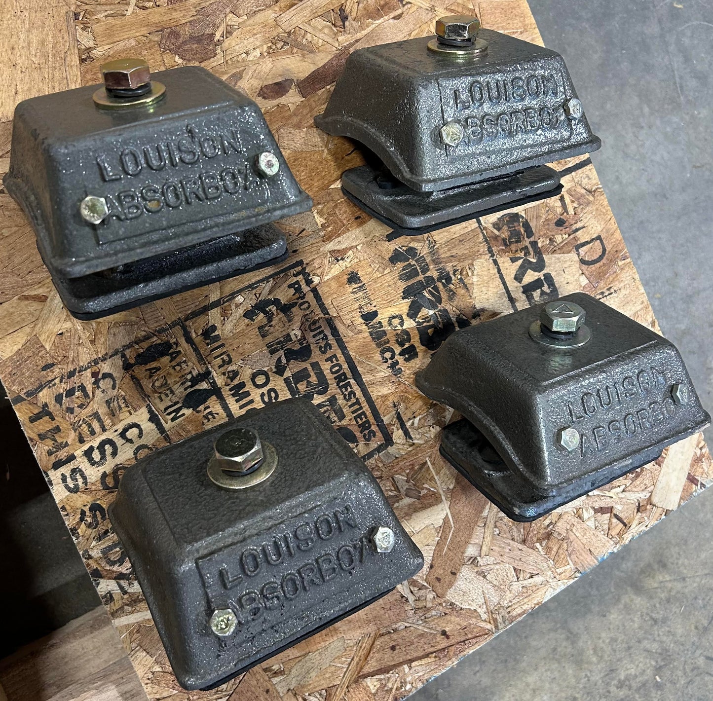 Heavy-Duty Vibration Mounts for 6-1 & 12-2 Lister CS (Metro) Diesel Engine 800 Pound Load Rating